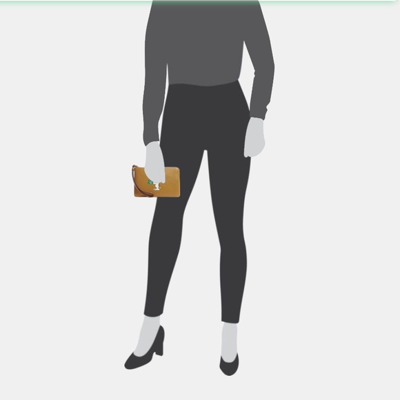 Coach x Peanuts Wristlet with Snoopy Present Motif - Picture 8 of 8